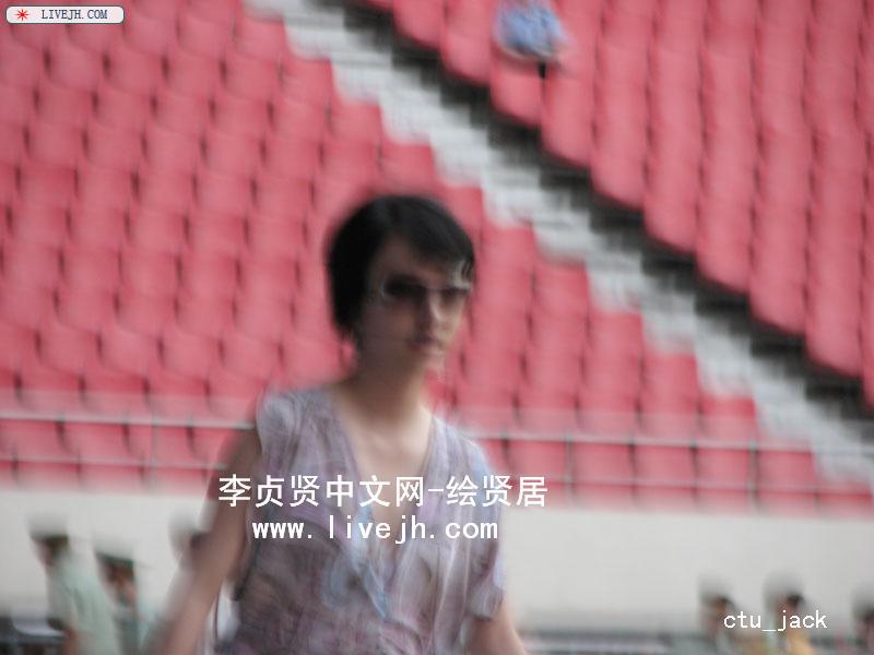 �������ں�̨���ţ���ʱ������������ĺܽ���