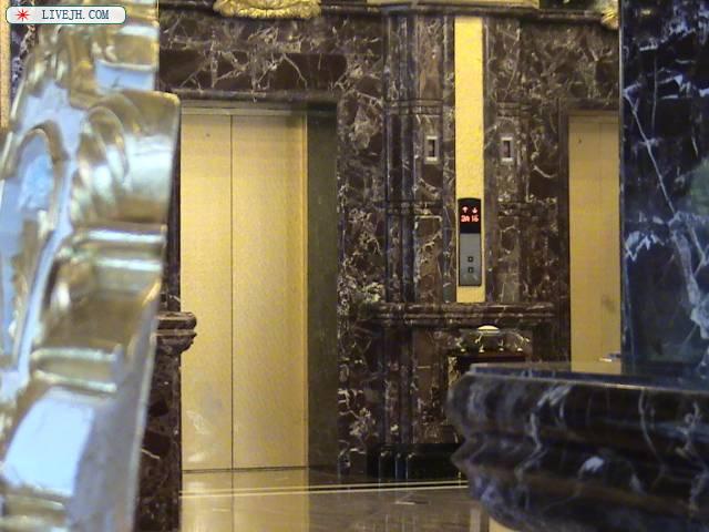 �Ƶ���ݣ��ұߵĵ����ž���JJ����ʱ���ģ�